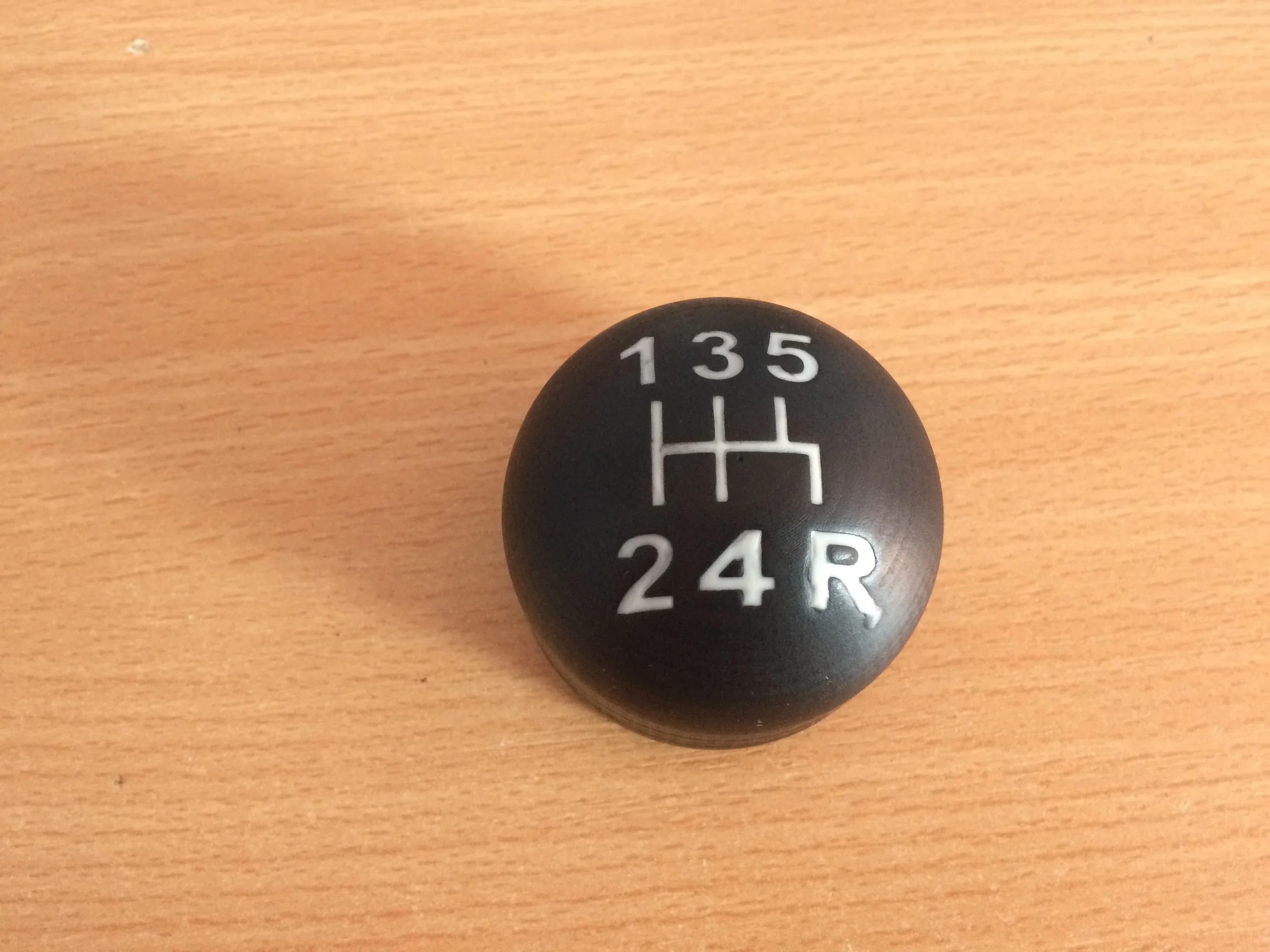 Five-Speed Lift-Reverse Gearshift Knob