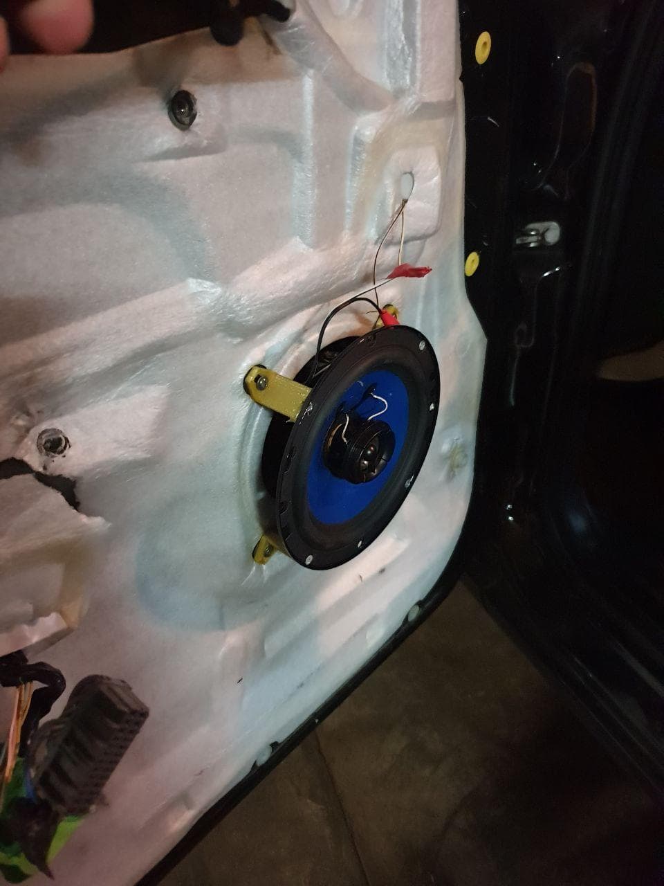 Front-Speaker Adapter