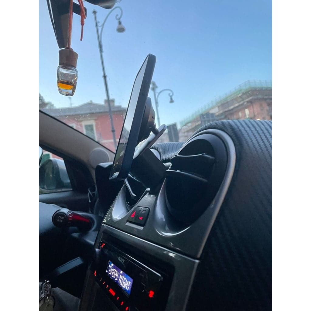 Console Wireless-Charger Mount